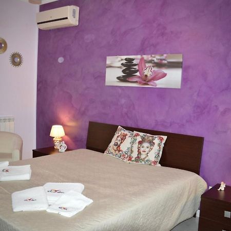 Baazar House Villa Noto Luaran gambar